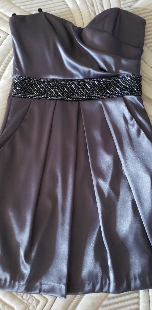 Formal dress with pockets!